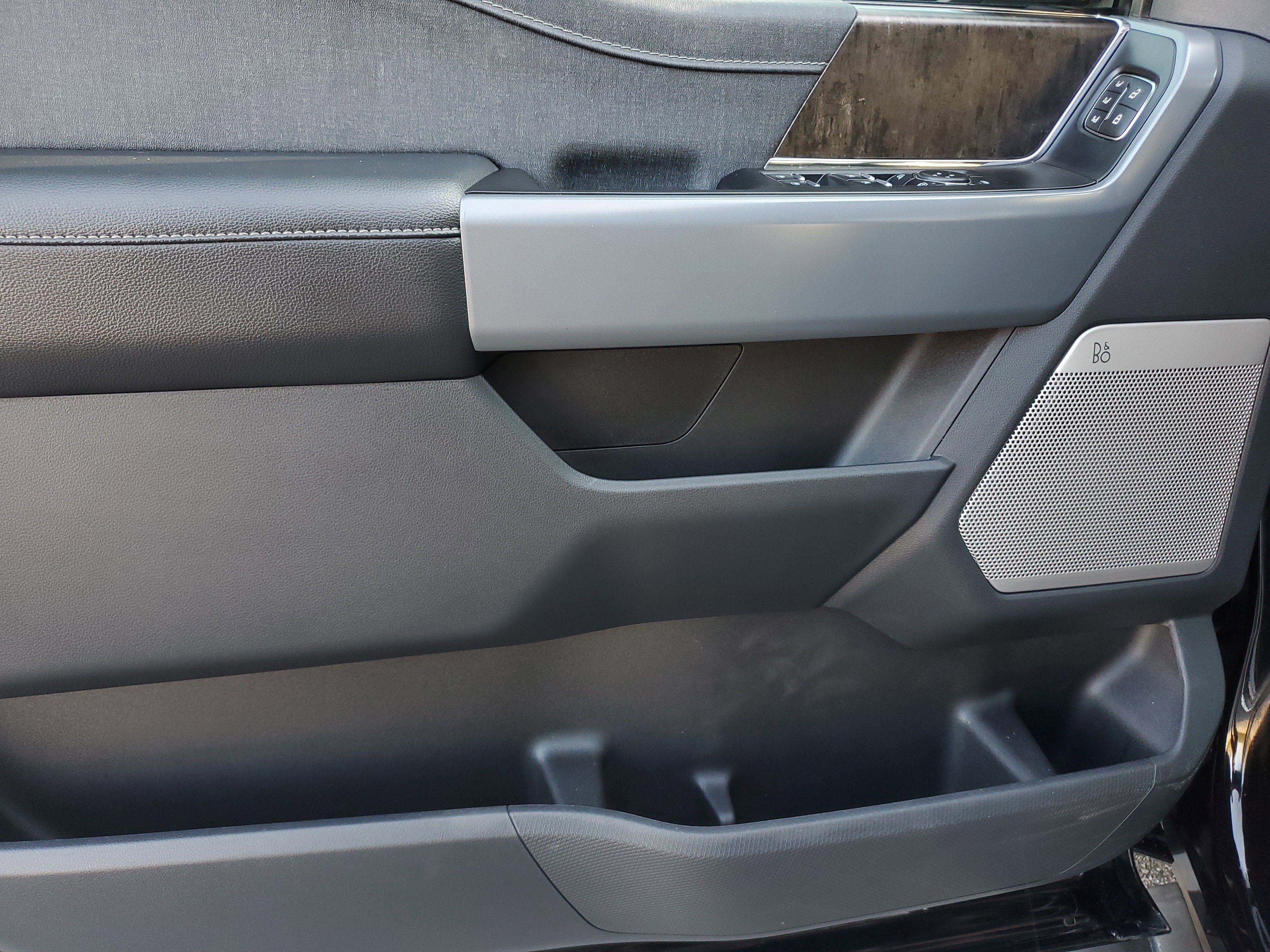 Used 2023 Ford F150 Lariat w/ FX4 Off-Road Package image 18