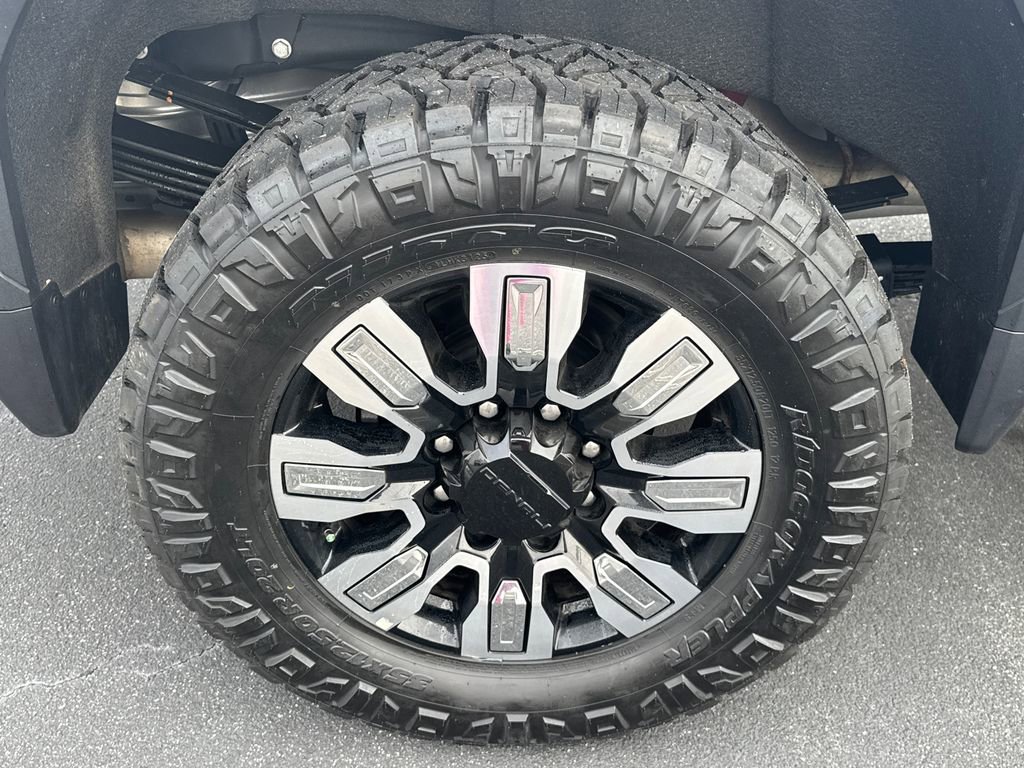Used 2024 GMC Sierra 2500 Denali w/ Denali Reserve Package image 17