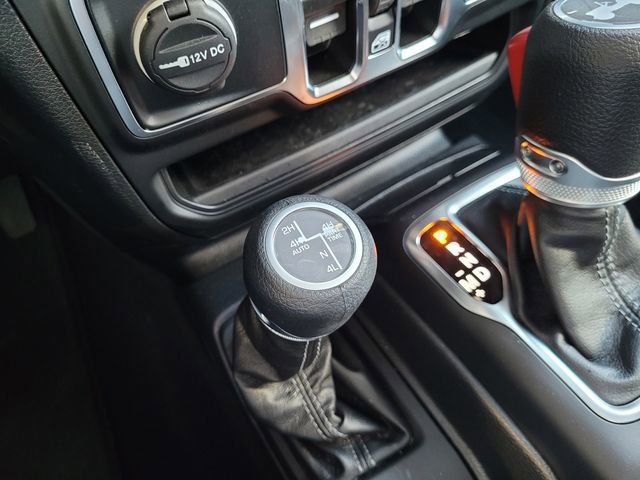 Certified 2025 Jeep Wrangler Unlimited Sahara image 13
