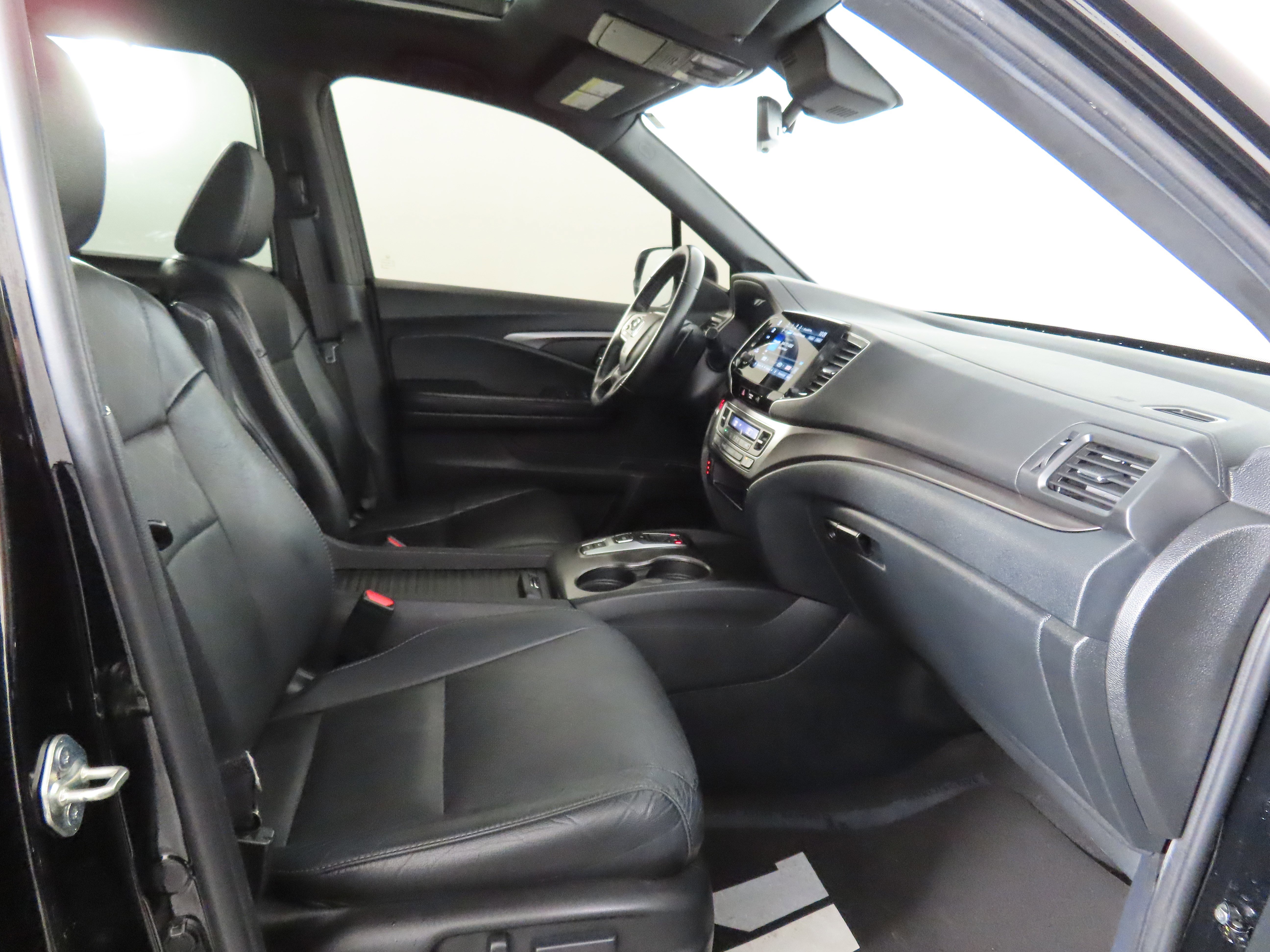 Used 2020 Honda Passport EX-L image 27