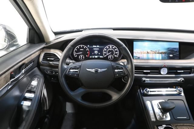 Used 2021 Genesis G90 3.3T Premium RWD image 13