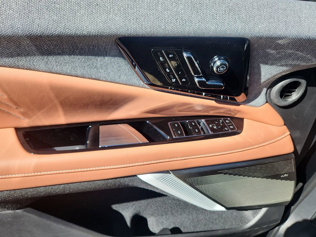 New 2025 Cadillac Optiq Sport 2 image 18