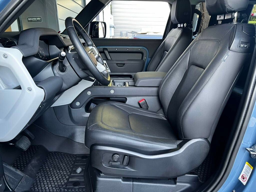Used 2023 Land Rover Defender 90 SE AWD/4WD image 42
