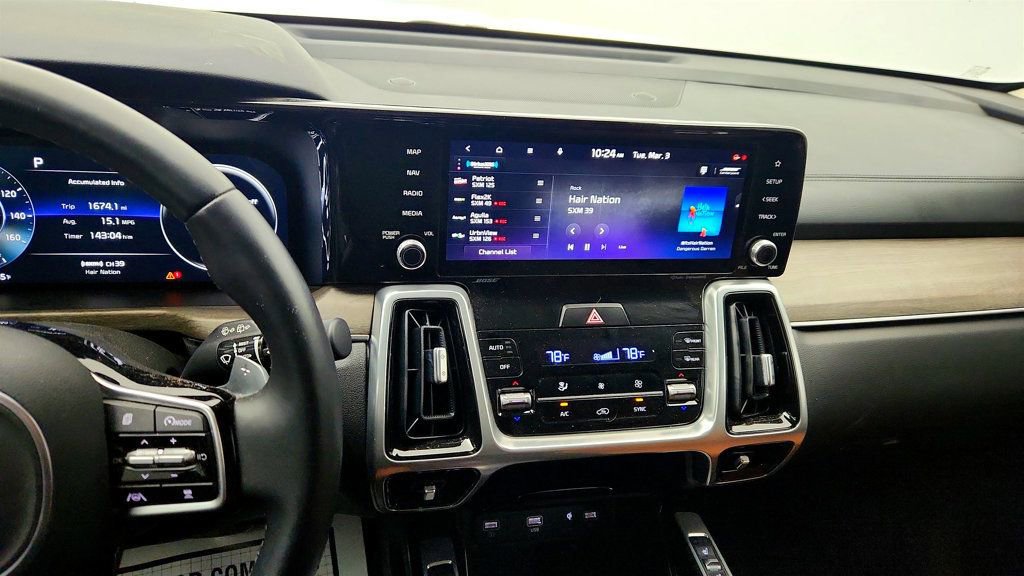 Used 2023 Kia Sorento SX Prestige image 16
