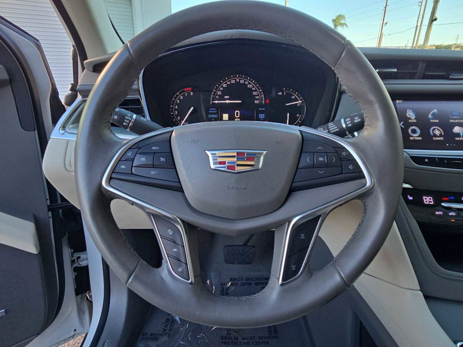 Used 2018 Cadillac XT5 Luxury w/ Driver Awareness Package image 16