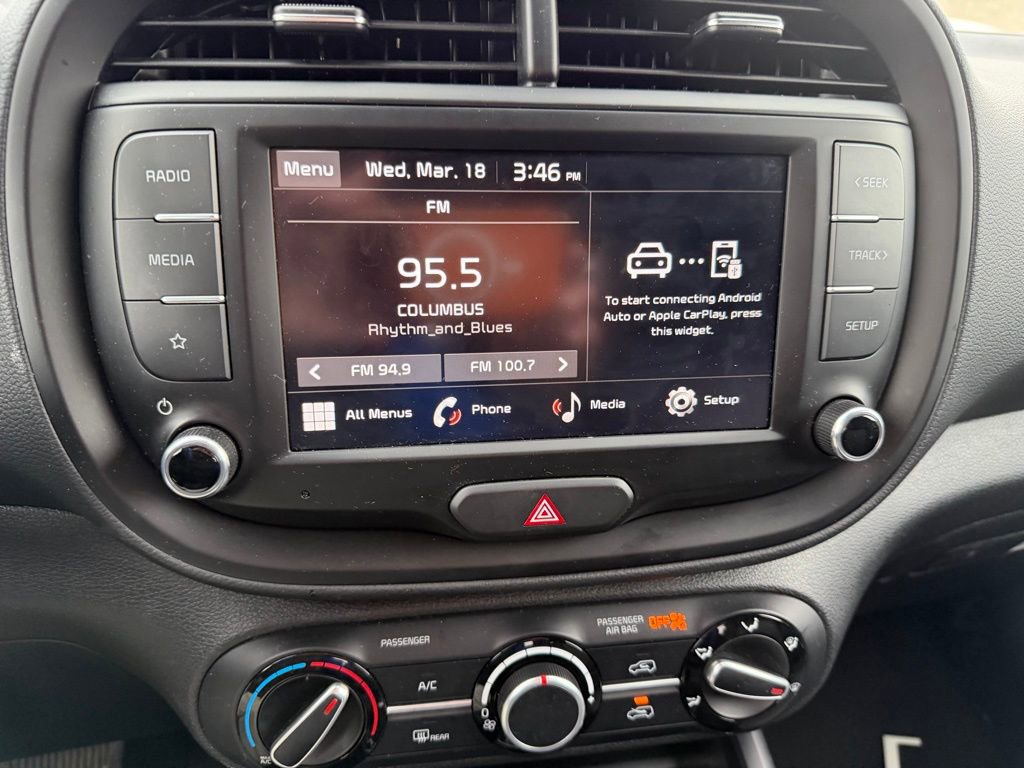 Used 2025 Kia Soul LX image 9