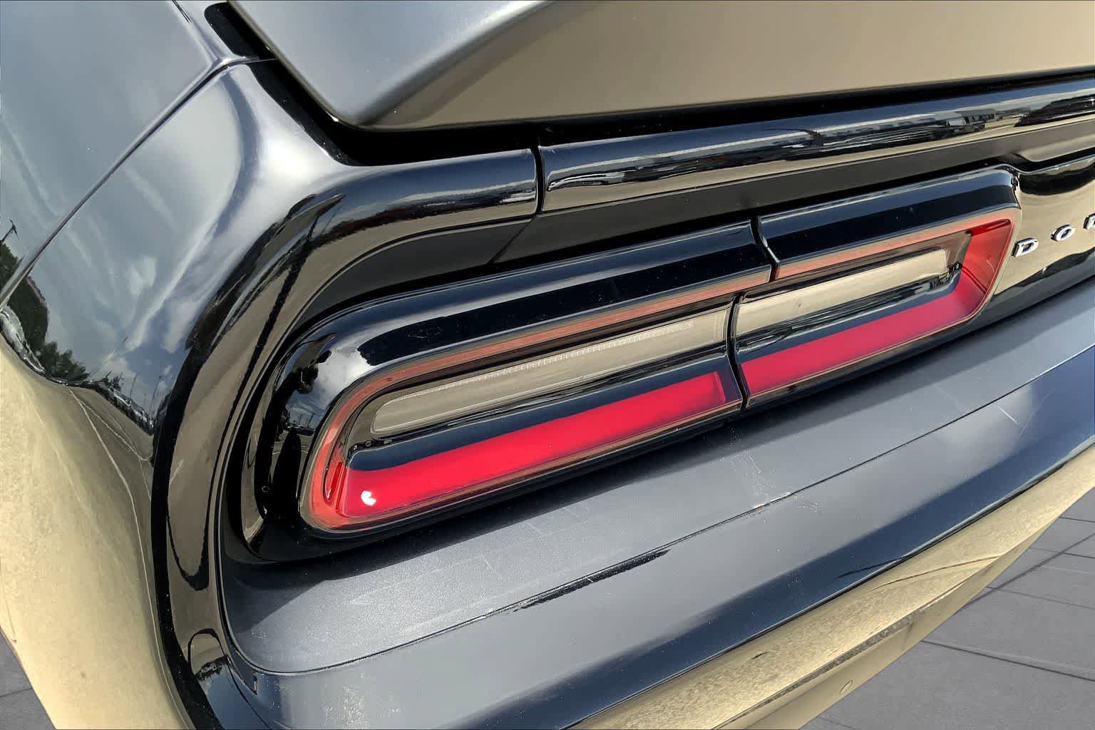 Used 2019 Dodge Challenger R/T Scat Pack w/ Dynamics Package RWD image 28