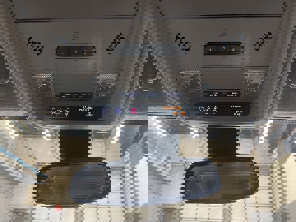 Used 2021 Chevrolet Equinox Premier w/ LPO, Floor Liner Package image 32