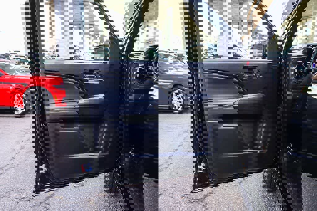 Used 2024 Chevrolet Colorado LT w/ LT Convenience Package image 22