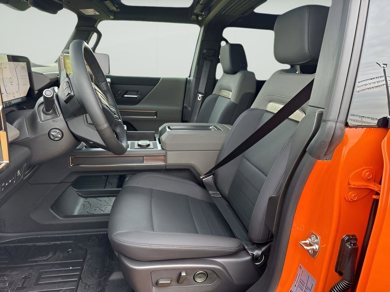 New 2024 GMC Hummer EV 3X w/ LPO, Illumination Package image 10