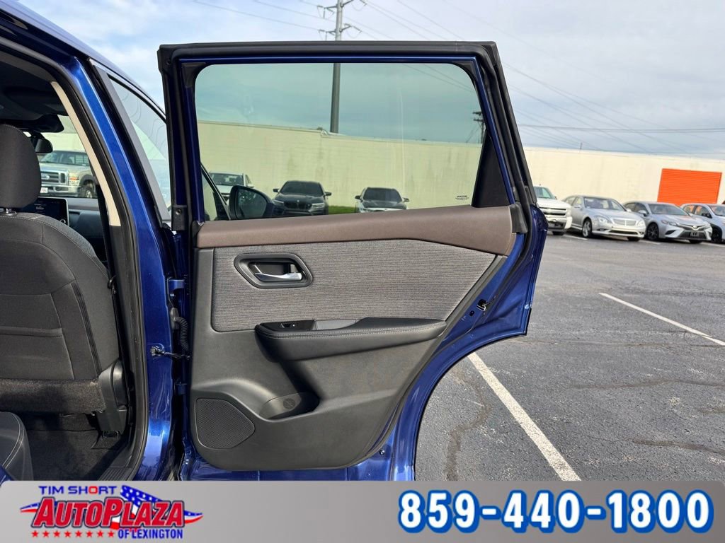 Used 2023 Nissan Rogue SV AWD/4WD image 51