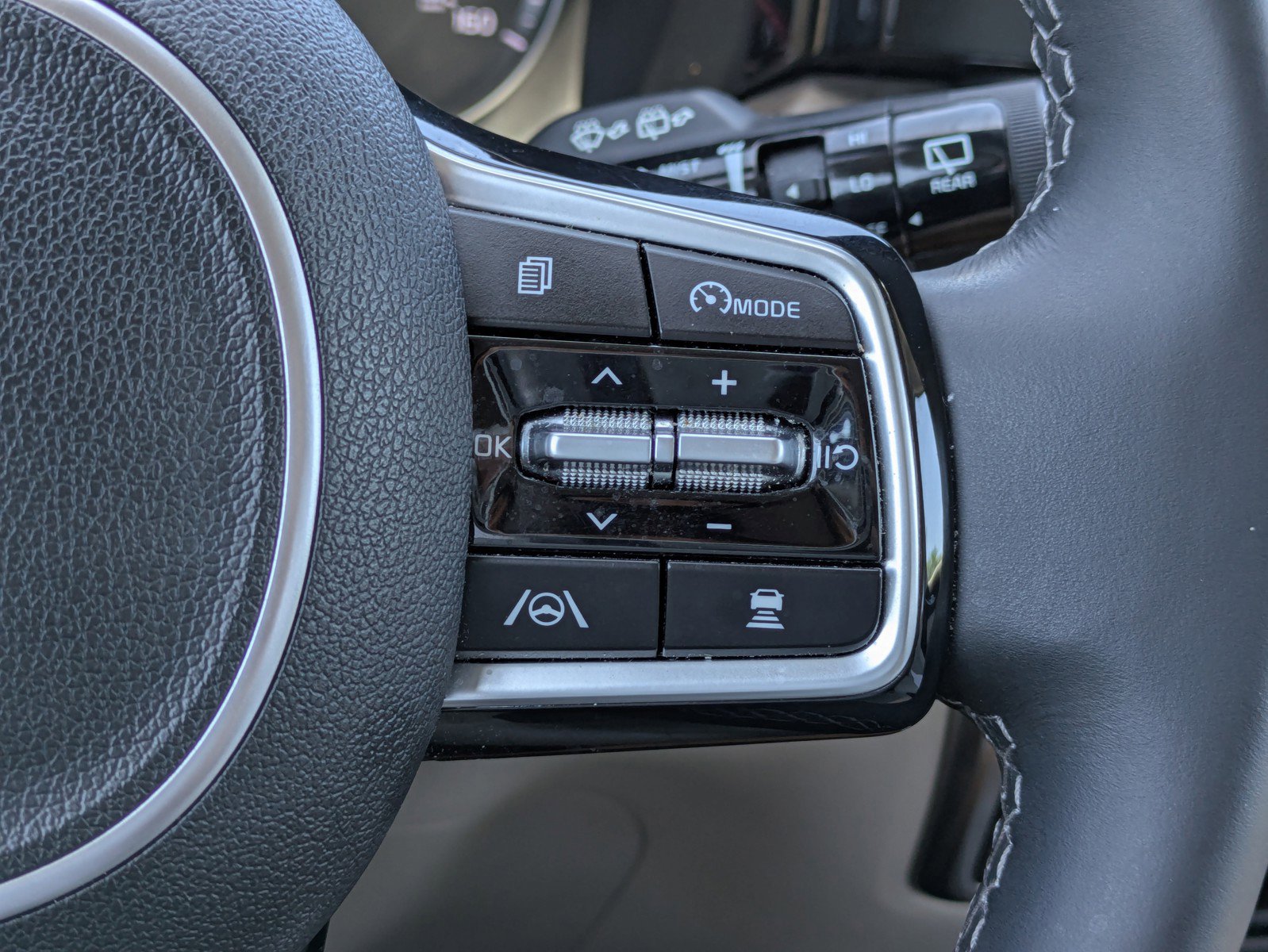 Certified 2021 Kia Sorento EX image 22