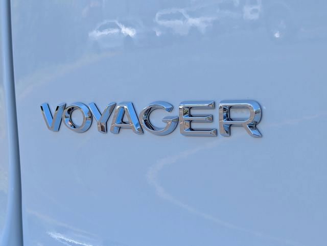 Used 2023 Chrysler Voyager LX FWD image 34