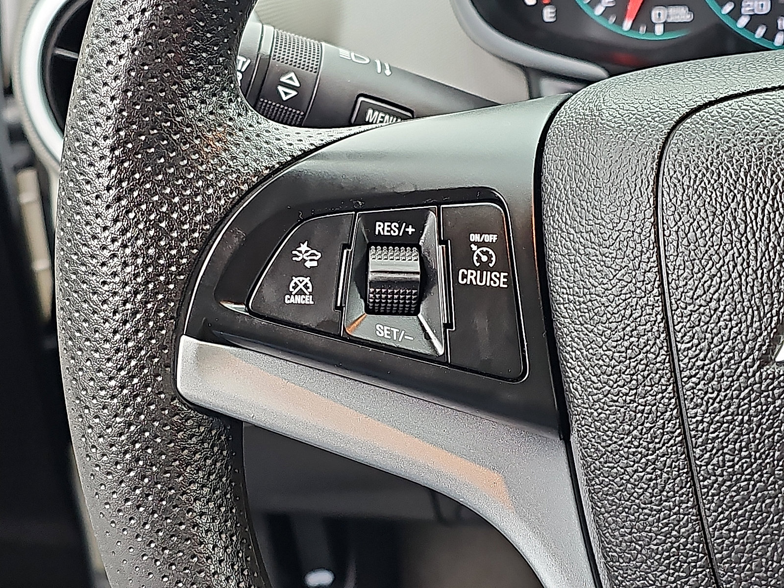 Used 2020 Chevrolet Sonic LT image 18