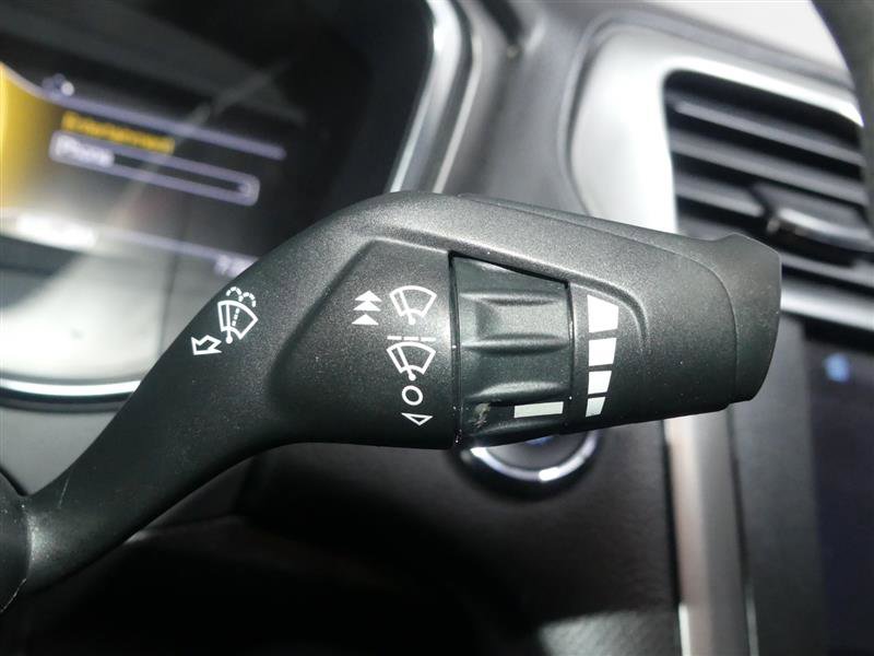 Used 2017 Ford Fusion SE w/ Fusion SE Technology Package image 34