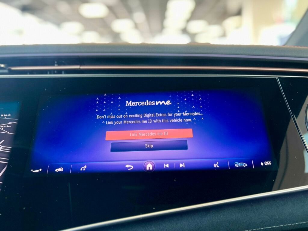 Used 2023 Mercedes-Benz EQS 580 4MATIC Sedan image 34