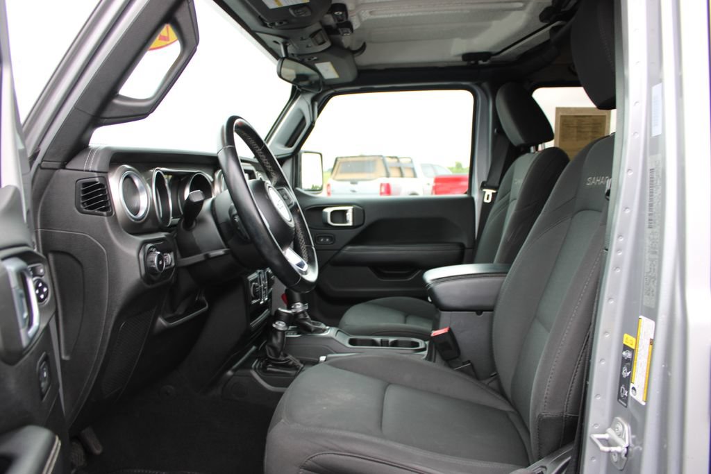 Used 2020 Jeep Wrangler Unlimited Sahara AWD/4WD image 21