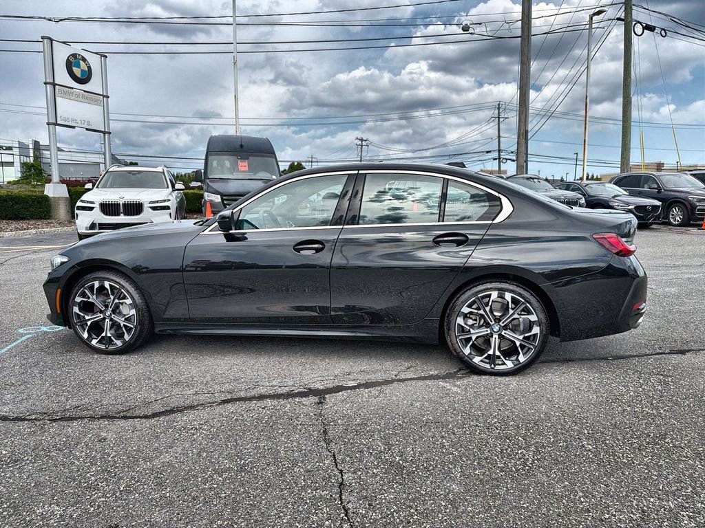 Used 2026 BMW 330i xDrive Sedan w/ Premium Package AWD/4WD image 11