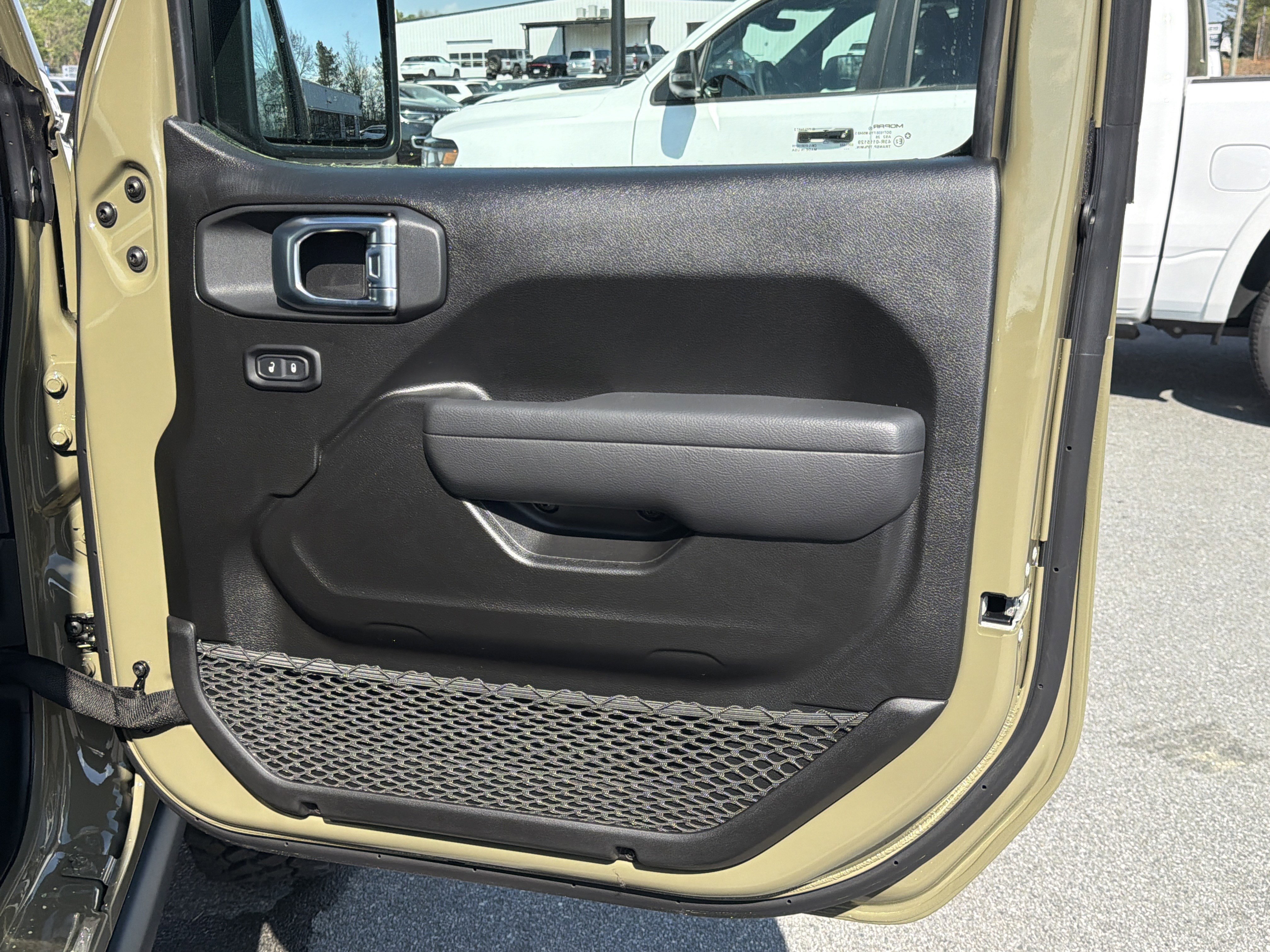 New 2026 Jeep Gladiator Willys image 17