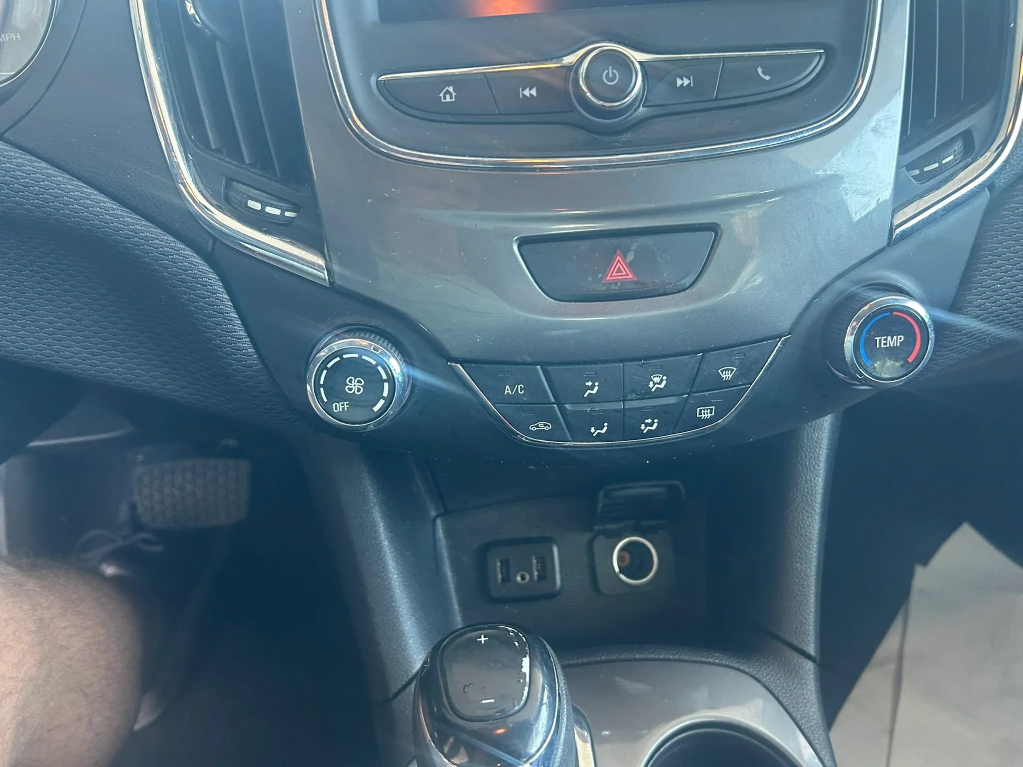Used 2019 Chevrolet Cruze LS w/ LS Convenience Package FWD image 14