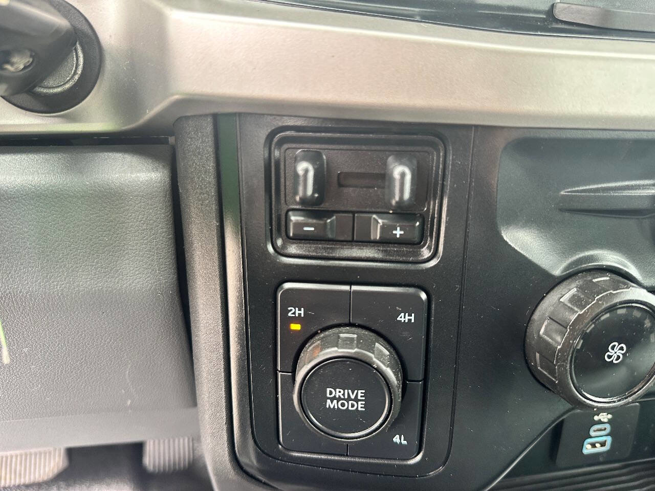 Used 2023 Ford F450 XL w/ XL Driver Assist Package image 27