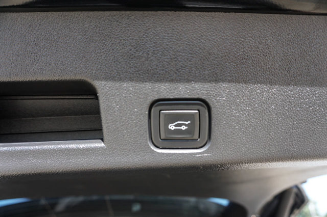 Used 2025 Buick Enclave Preferred FWD image 10