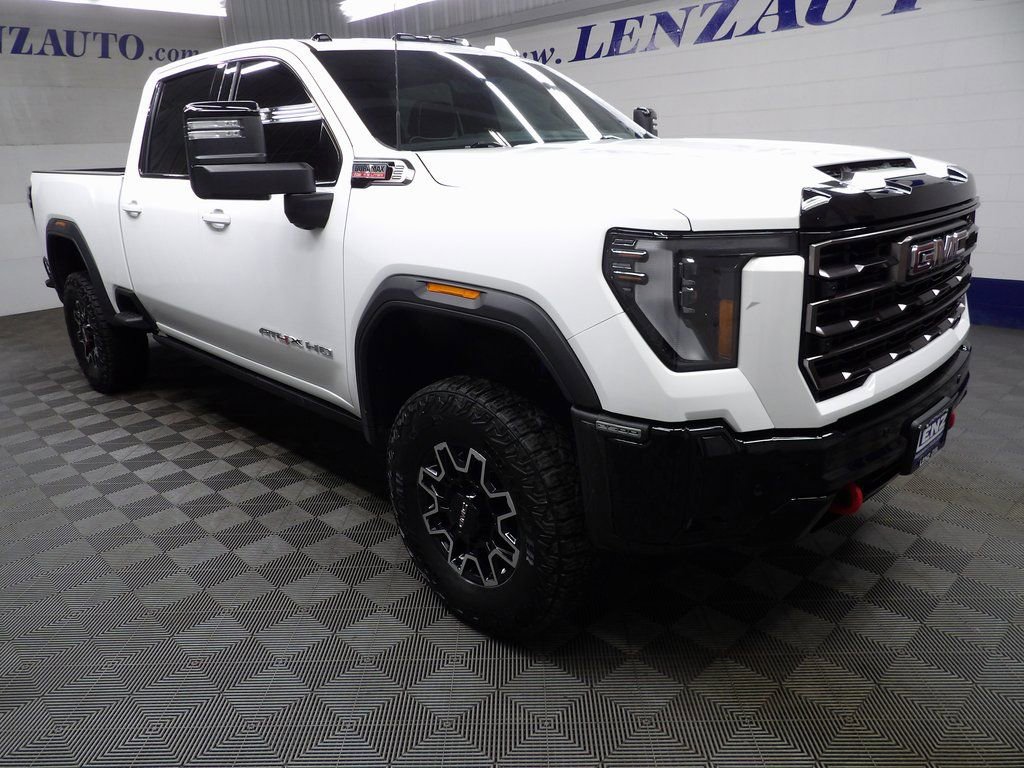 Used 2025 GMC Sierra 2500 AT4X video 3