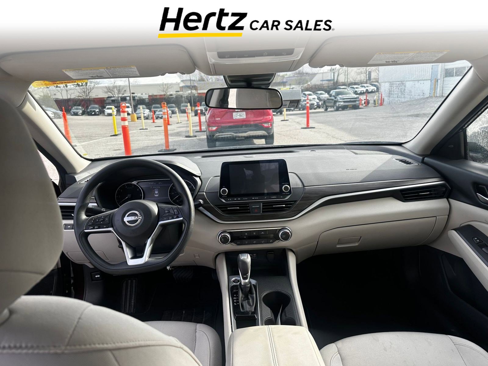 Used 2025 Nissan Altima 2.5 SV image 9
