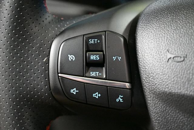 Used 2025 Ford Escape ST-Line Select AWD/4WD image 35