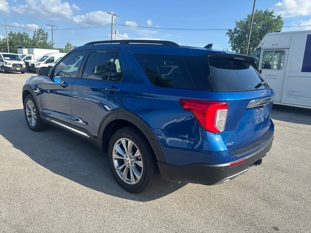Used 2023 Ford Explorer XLT w/ Equipment Group 202A AWD/4WD image 5