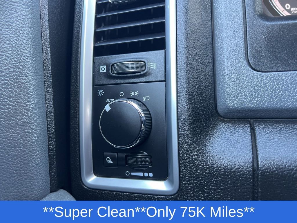 Used 2020 RAM 1500 Classic SLT image 18