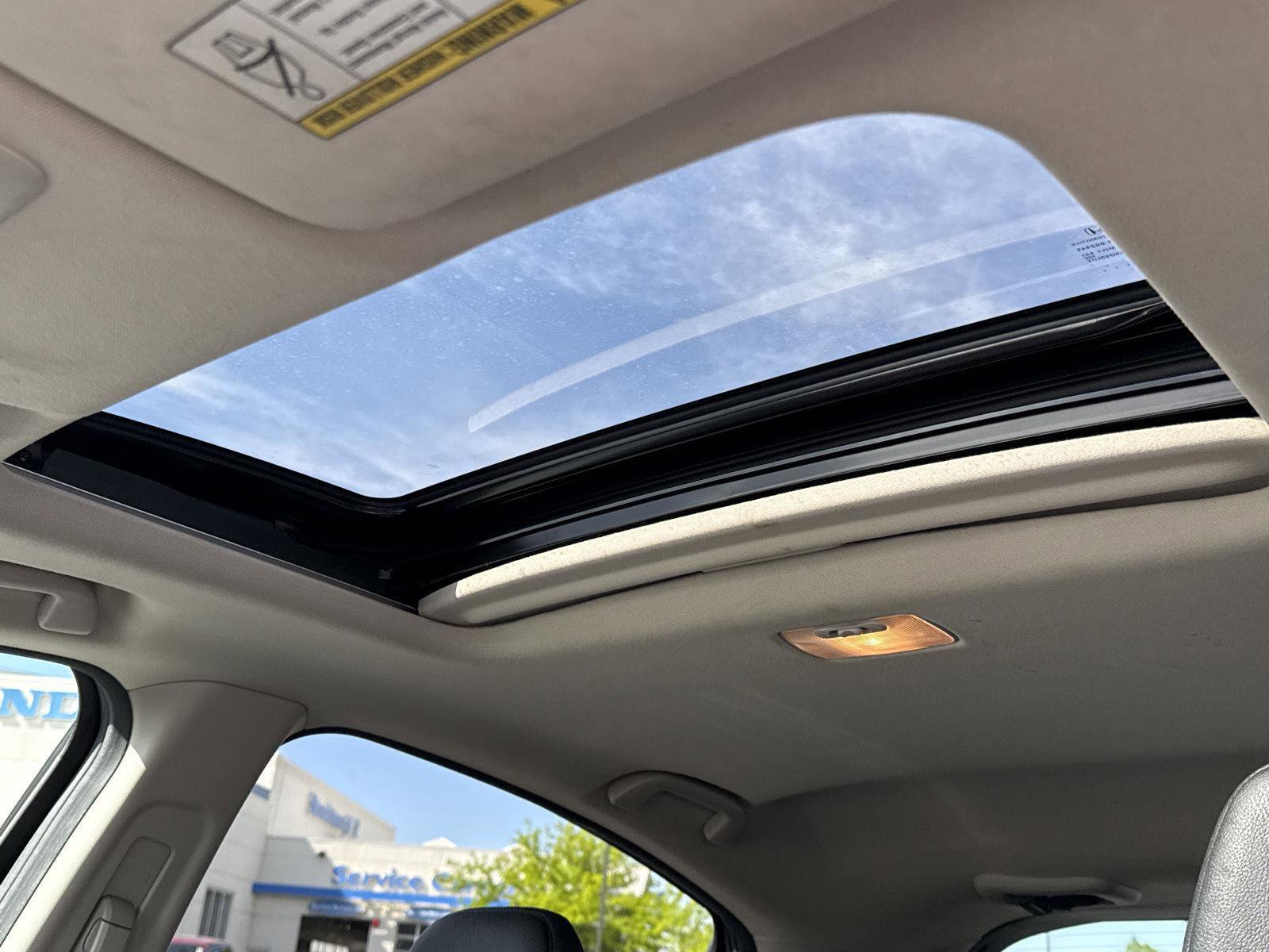 Used 2019 Honda HR-V Touring image 18