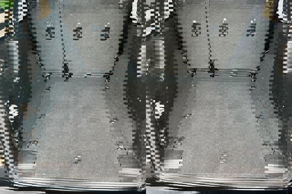 Used 2022 Jeep Wrangler Unlimited Sport image 15