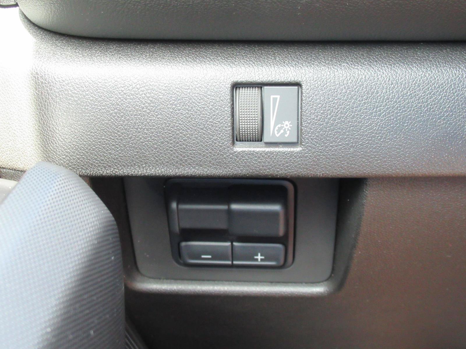 Used 2024 Chevrolet Colorado LT w/ LT Convenience Package III AWD/4WD image 22