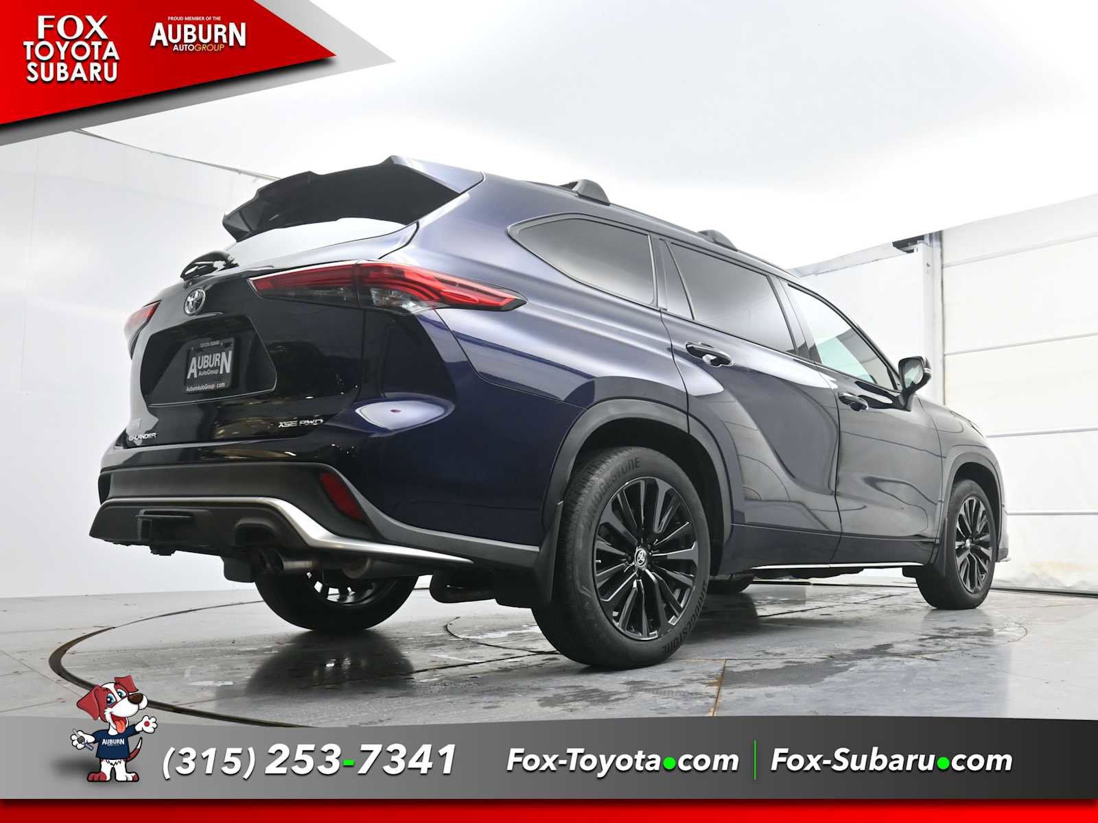 Used 2023 Toyota Highlander XSE AWD/4WD image 17