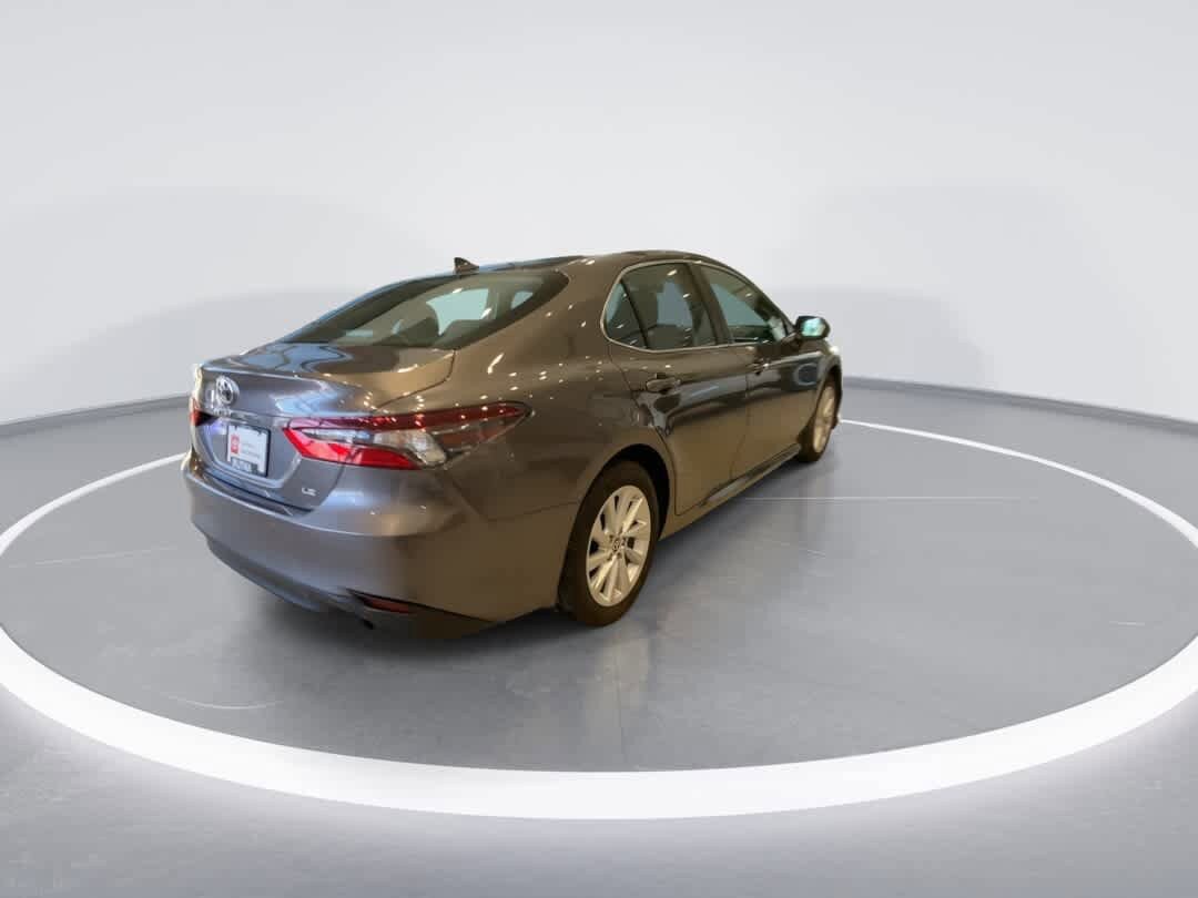 Used 2024 Toyota Camry LE FWD image 8