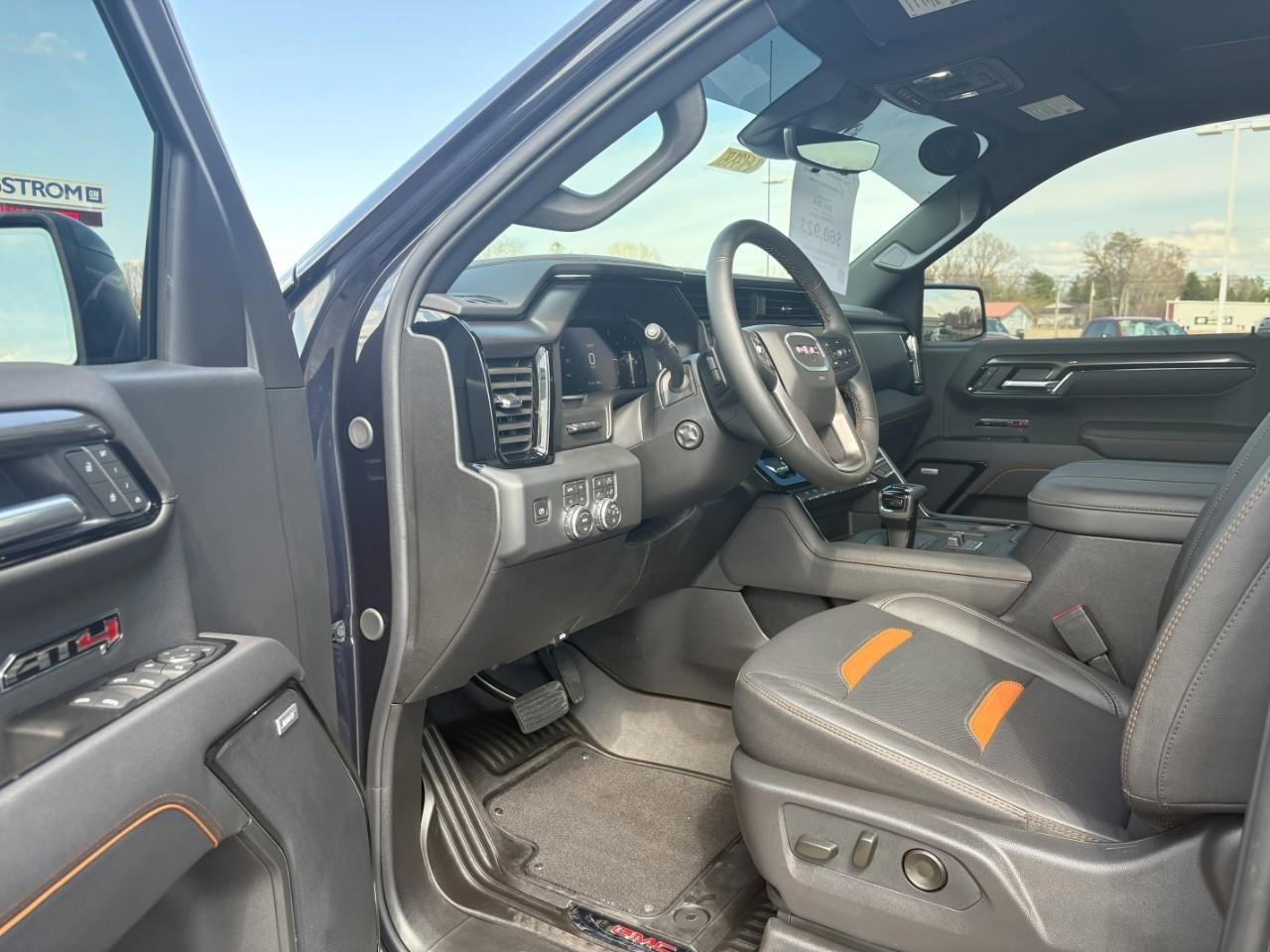 Used 2026 GMC Sierra 1500 AT4 w/ Technology Package image 9