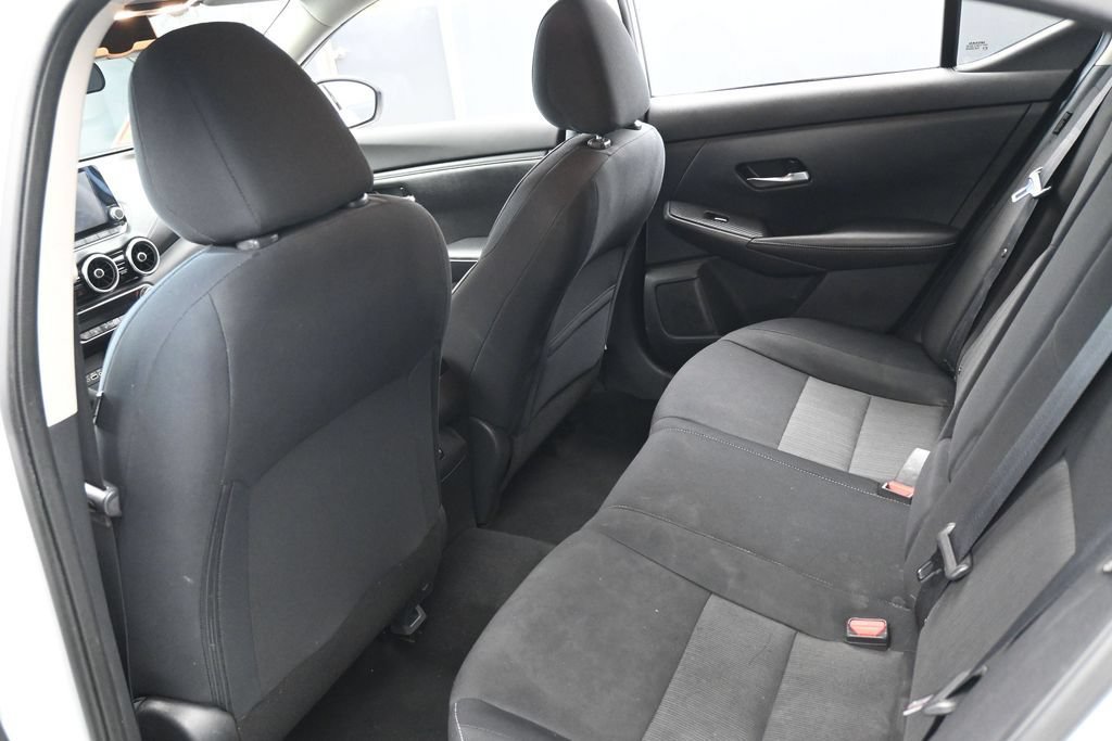 Used 2021 Nissan Sentra SV FWD image 32