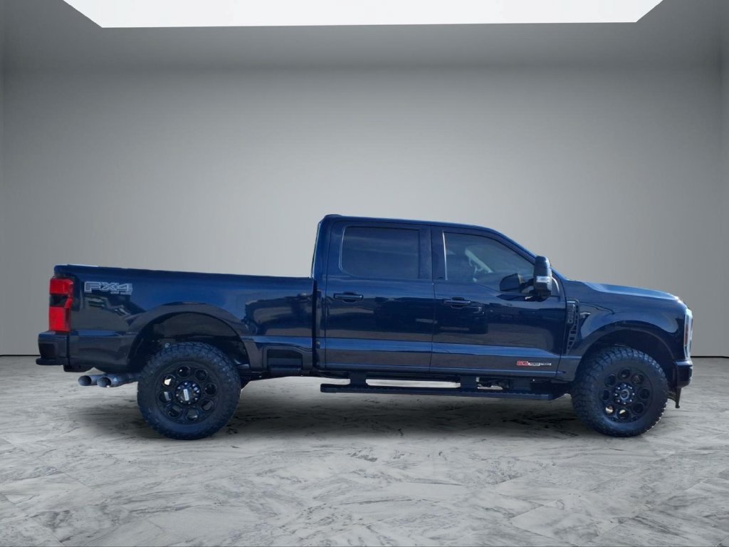 Used 2024 Ford F250 Lariat w/ Black Appearance Package AWD/4WD image 8