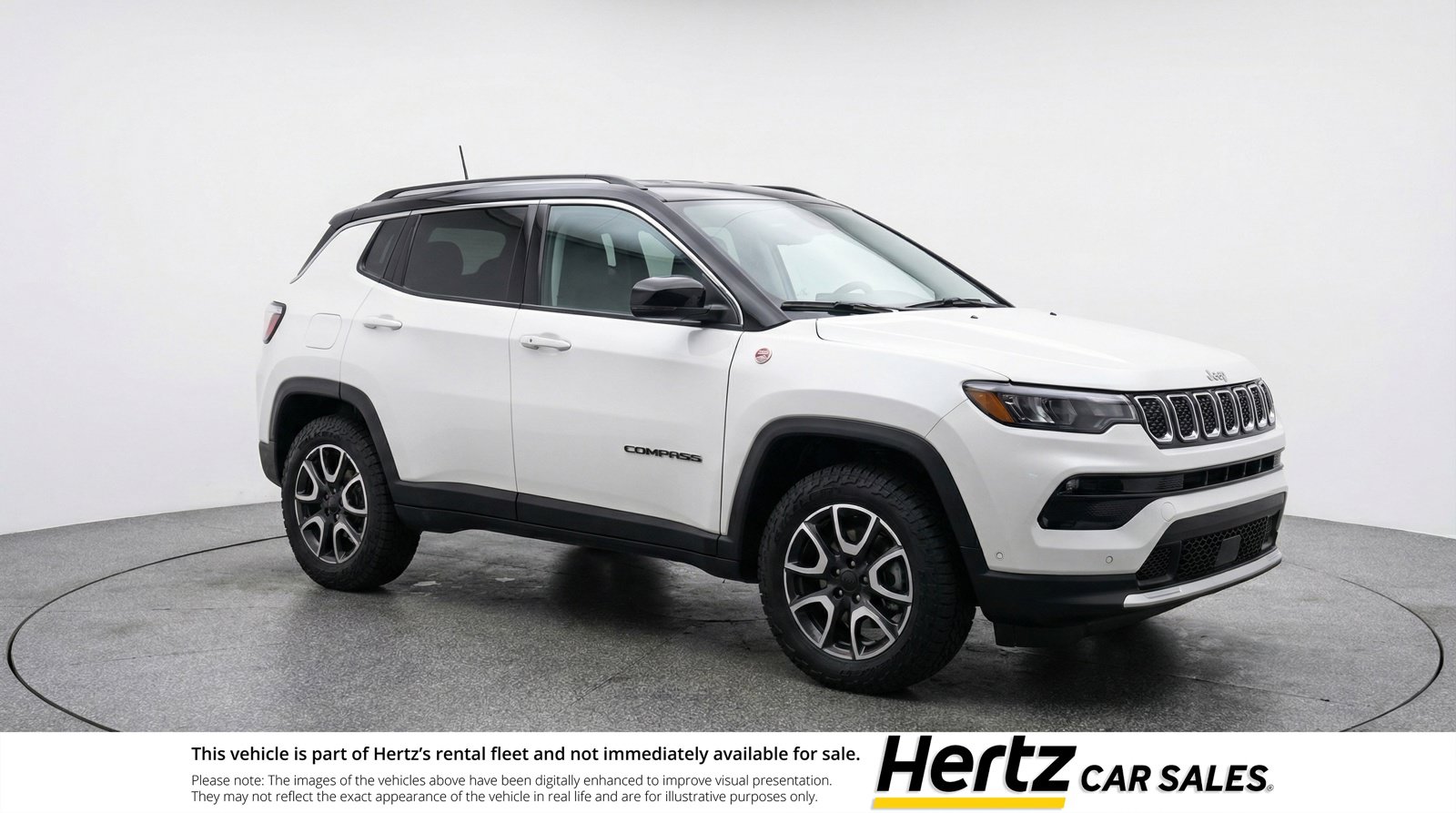 Used 2025 Jeep Compass Trailhawk AWD/4WD image 1
