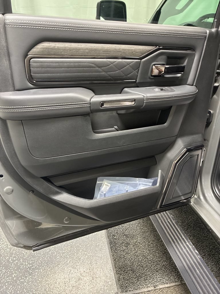 New 2026 RAM 2500 Limited AWD/4WD image 27