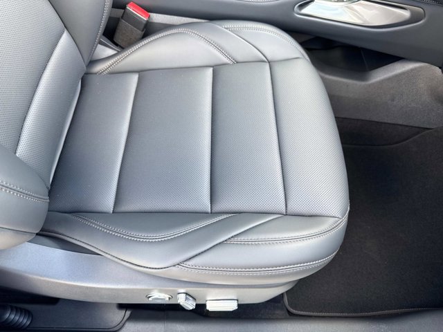 New 2025 Lincoln Nautilus Premier w/ Jet Appearance Package image 18