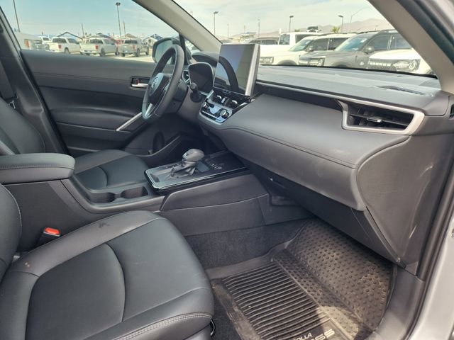 Used 2026 Toyota Corolla Cross XLE w/ Convenience Package FWD image 17