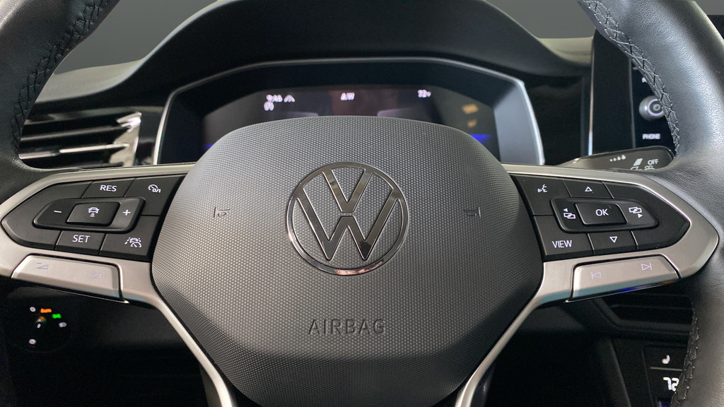 Used 2025 Volkswagen Jetta SE FWD image 15