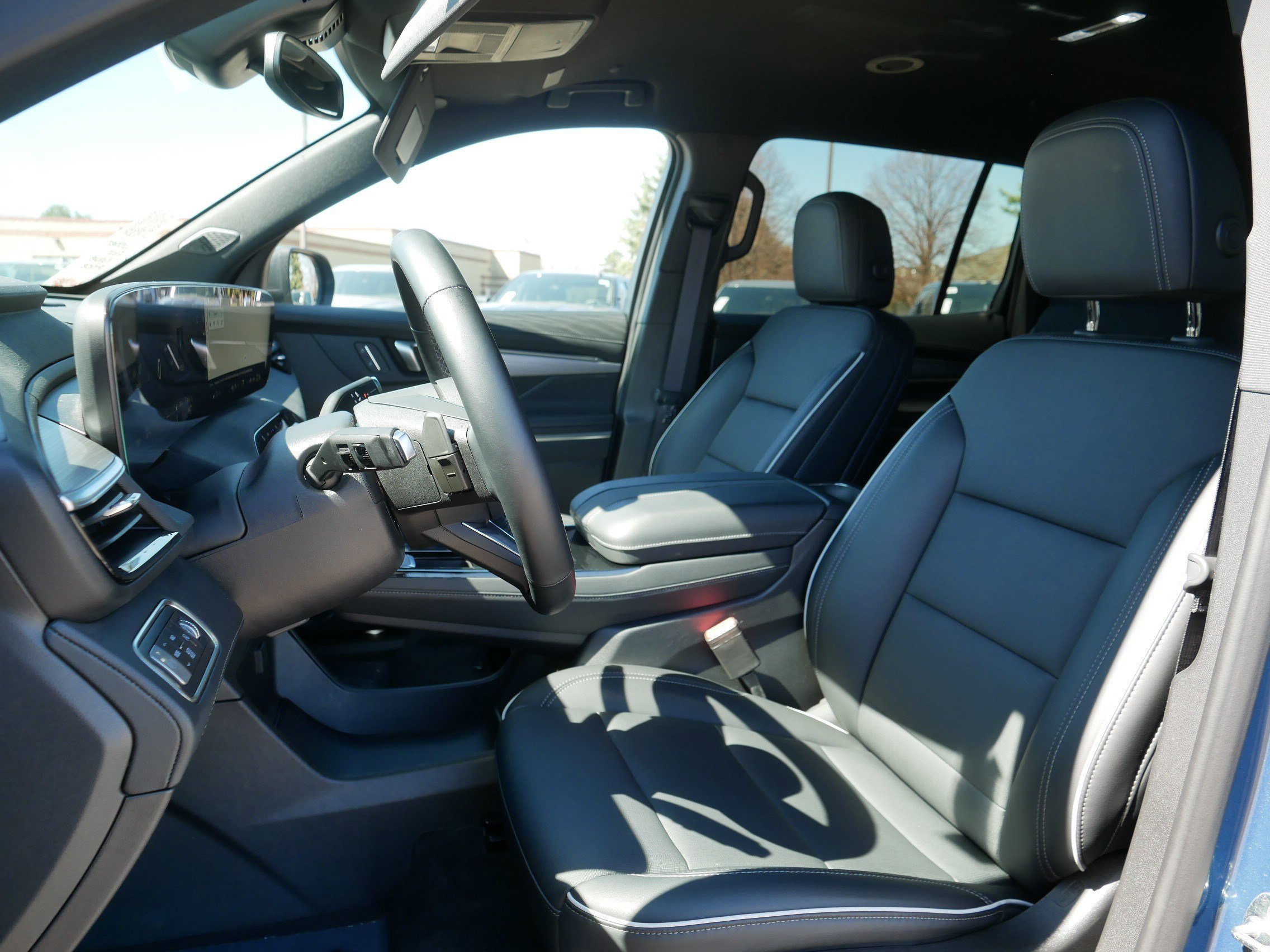 Used 2025 Buick Enclave Preferred image 33