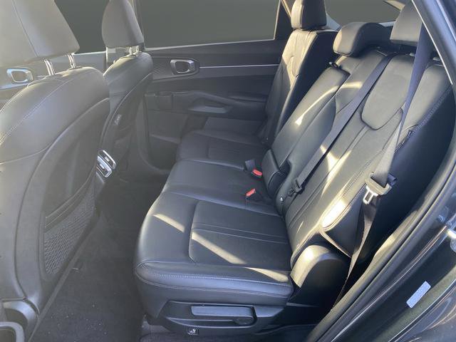 Used 2024 Kia Sorento S image 33