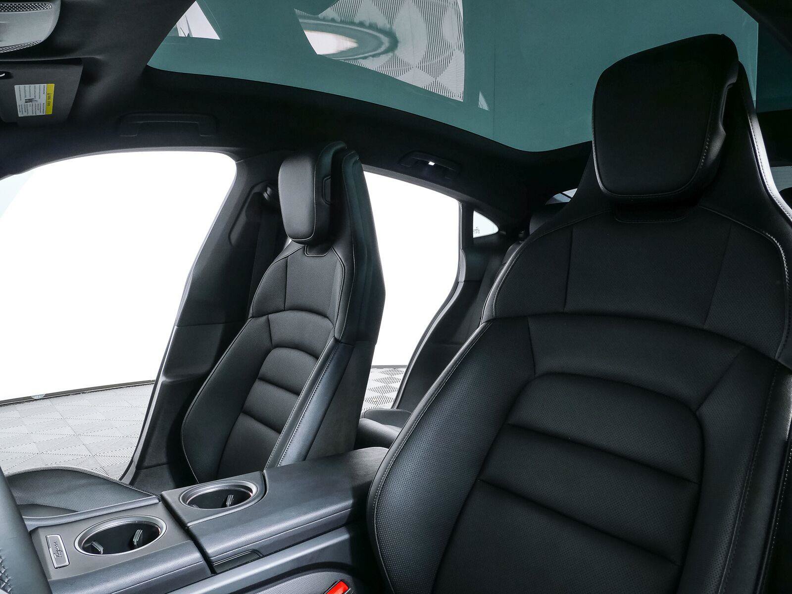 Certified 2025 Porsche Taycan AWD/4WD image 5