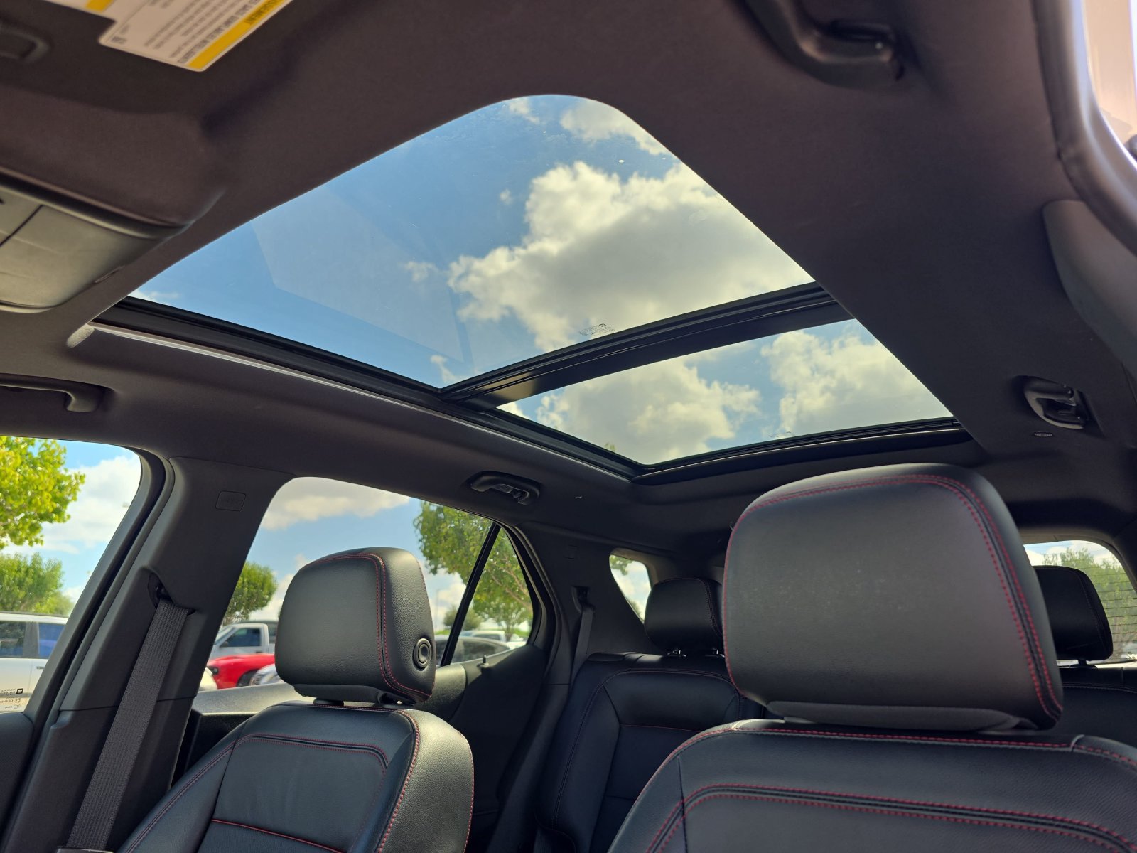 Used 2024 Chevrolet Equinox RS w/ RS Leather Package FWD image 26