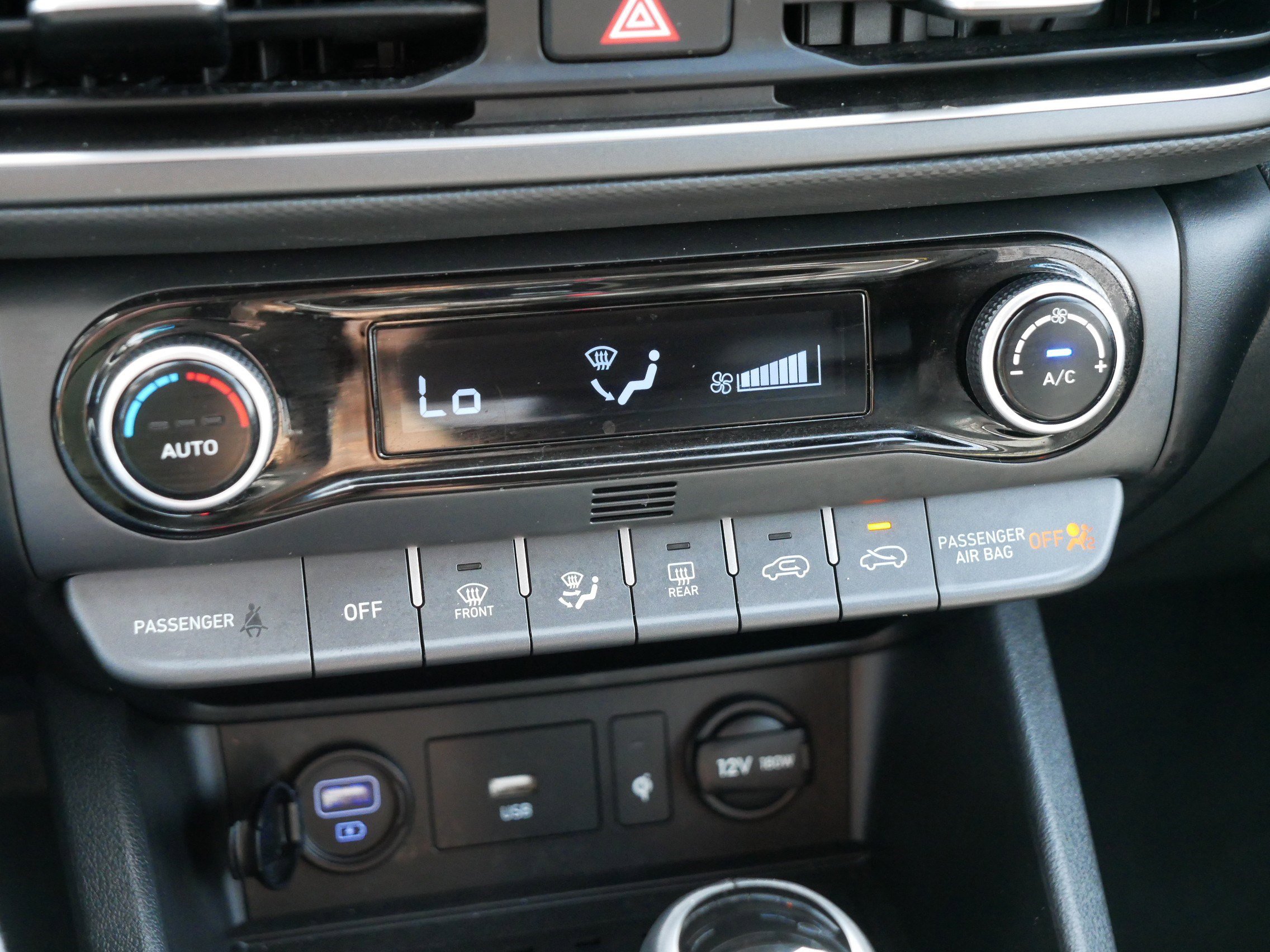 Certified 2023 Hyundai Kona Limited image 23