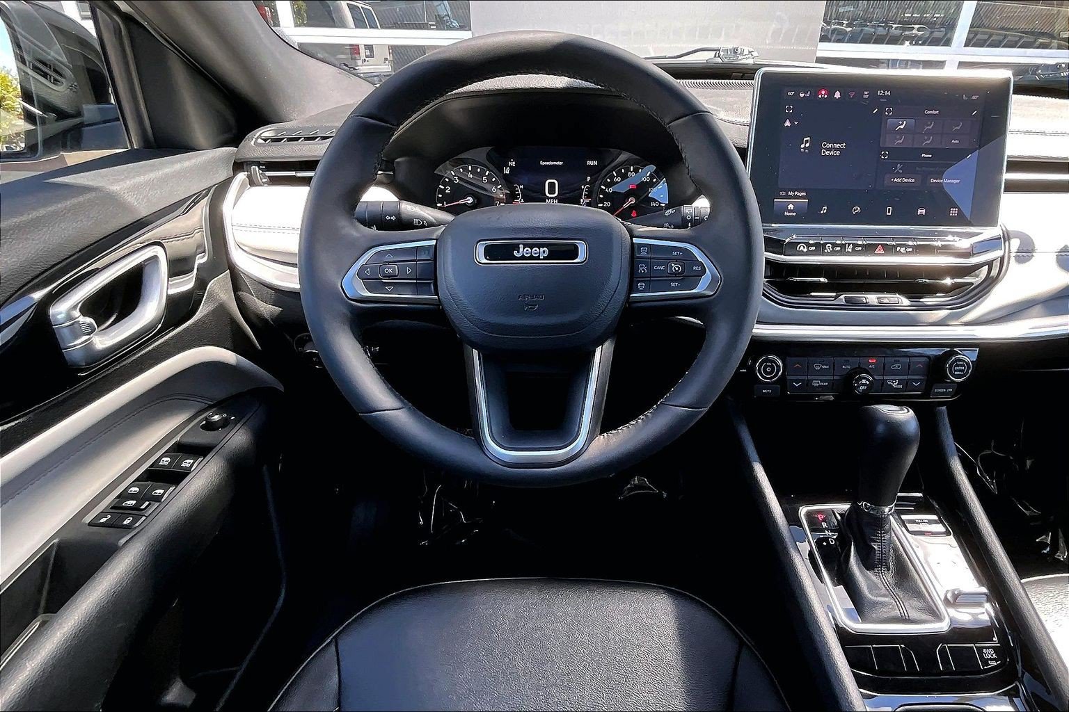 Used 2025 Jeep Compass Limited AWD/4WD image 5